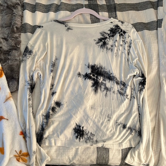 Shirt - Picture 3 of 3